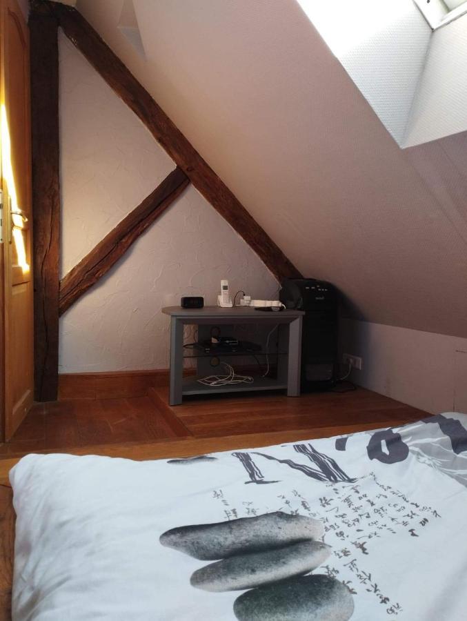 Charmante Petite Maison De Bourg Apartment Autry-le-Chatel Bagian luar foto