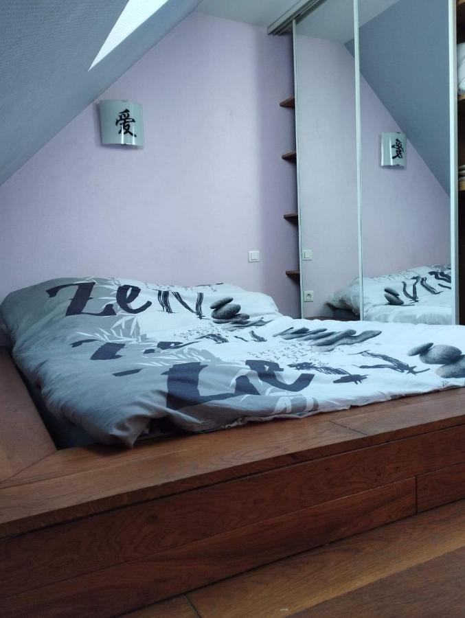Charmante Petite Maison De Bourg Apartment Autry-le-Chatel Bagian luar foto