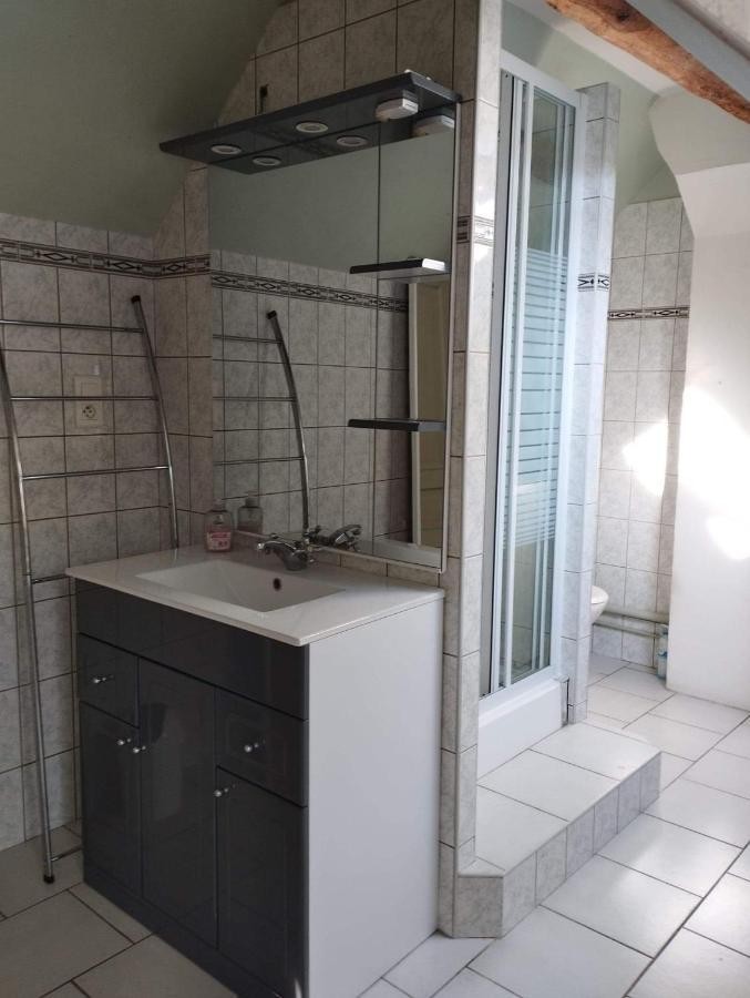 Charmante Petite Maison De Bourg Apartment Autry-le-Chatel Bagian luar foto